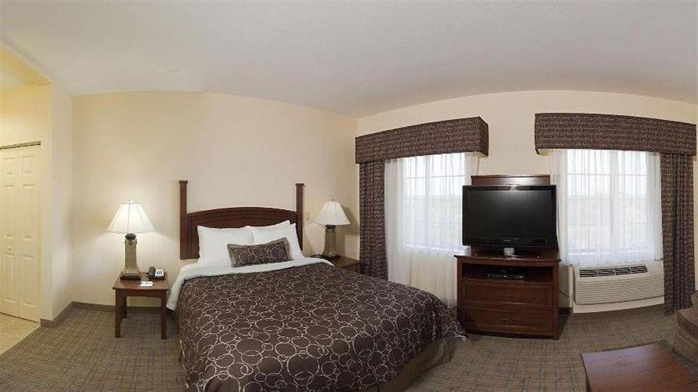 Staybridge Suites Oklahoma City, An Ihg Hotel Zewnętrze zdjęcie